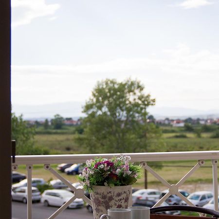 Hotel Rodon ปาราเลียกาเตอรีนิส ภายนอก รูปภาพ