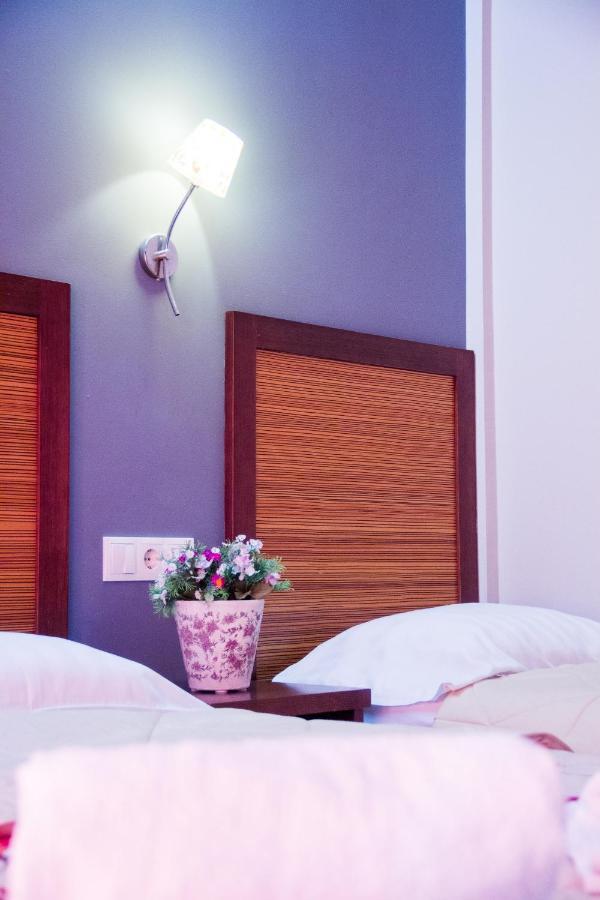 Hotel Rodon ปาราเลียกาเตอรีนิส ภายนอก รูปภาพ