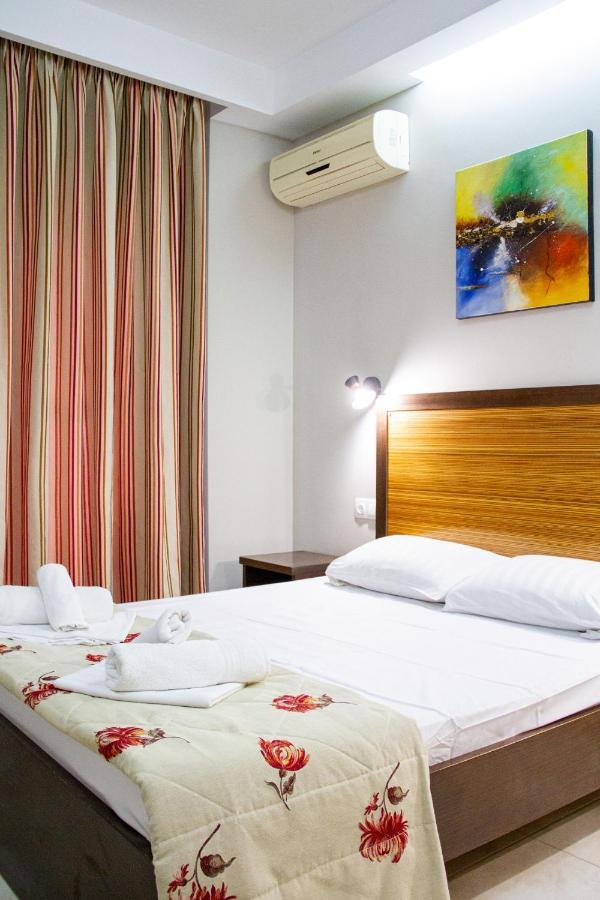 Hotel Rodon ปาราเลียกาเตอรีนิส ภายนอก รูปภาพ