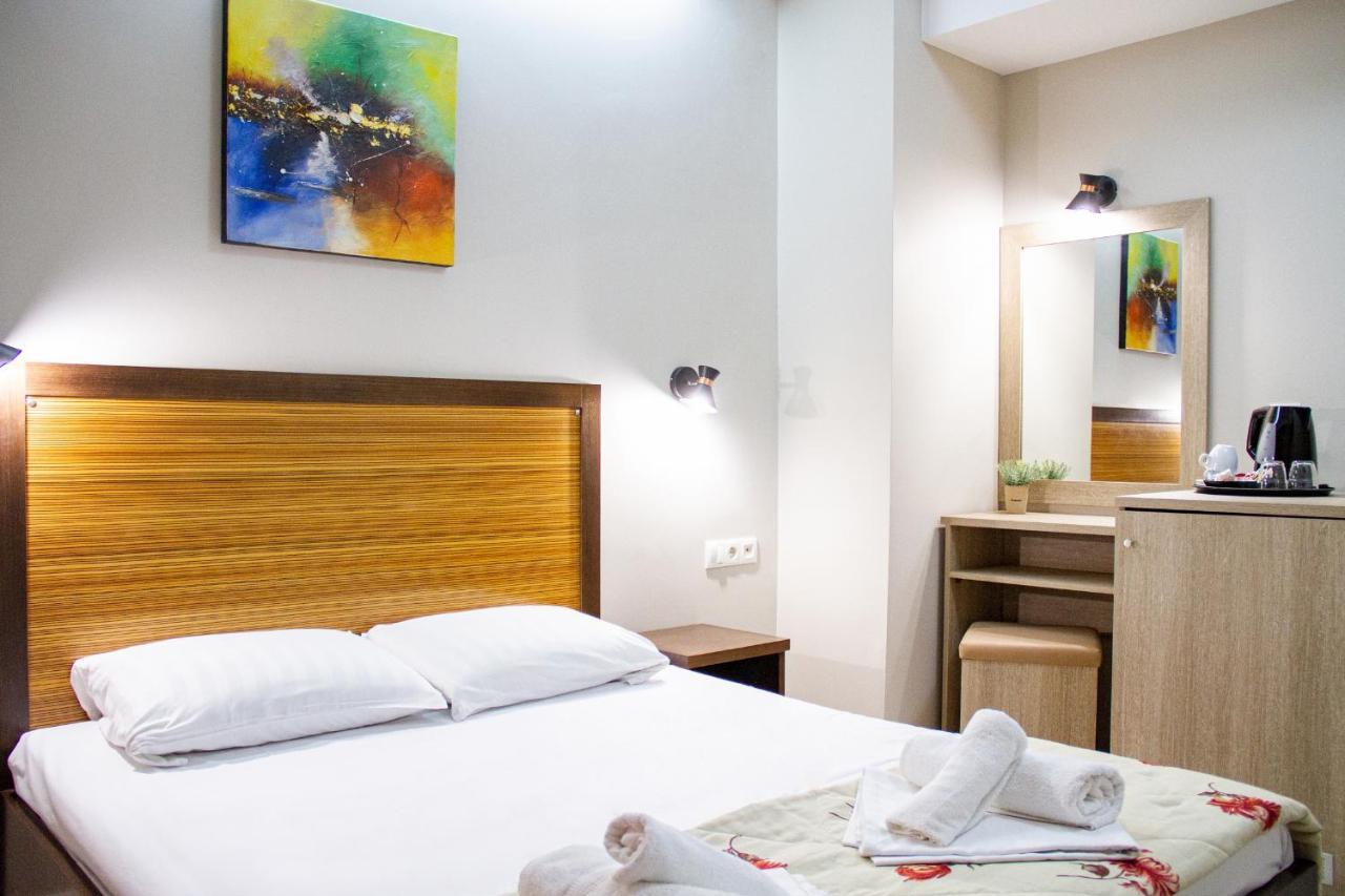 Hotel Rodon ปาราเลียกาเตอรีนิส ภายนอก รูปภาพ