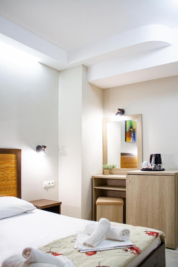 Hotel Rodon ปาราเลียกาเตอรีนิส ภายนอก รูปภาพ