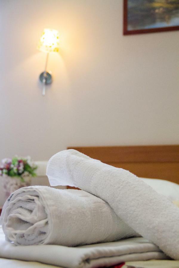 Hotel Rodon ปาราเลียกาเตอรีนิส ภายนอก รูปภาพ