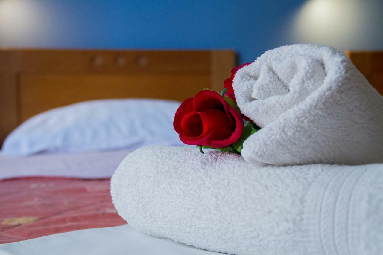 Hotel Rodon ปาราเลียกาเตอรีนิส ภายนอก รูปภาพ